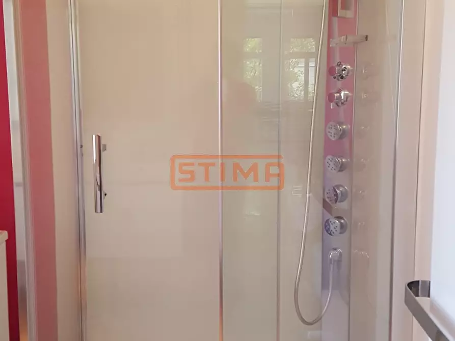 Immagine 23 di Appartamento in affitto  a Treviso