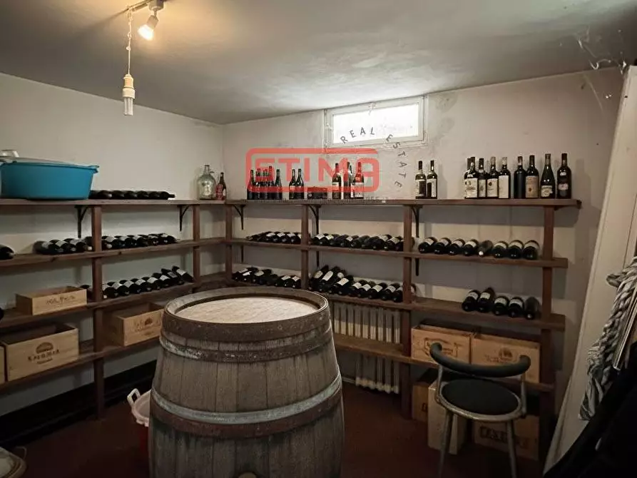 Immagine 68 di Rustico / casale in vendita  a Paese