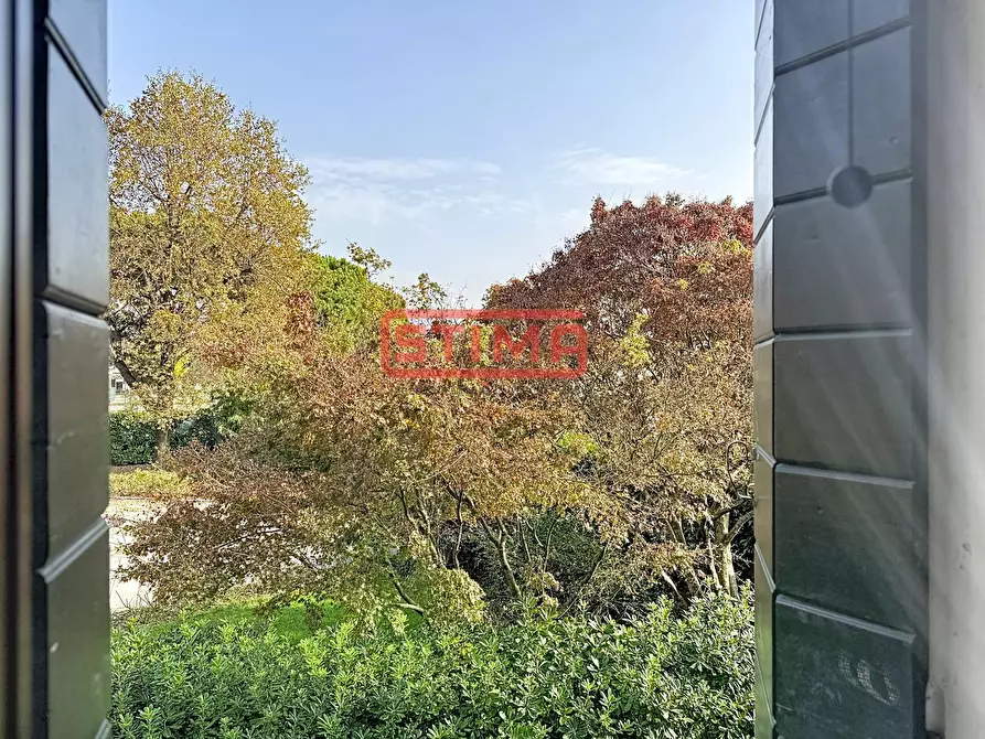 Immagine 60 di Rustico / casale in vendita  a Paese