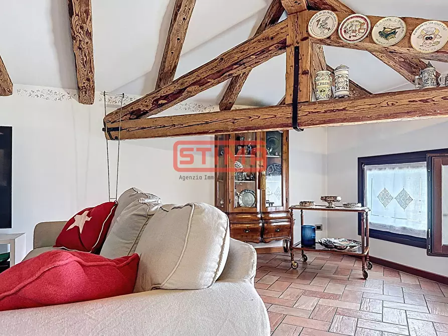 Immagine 38 di Rustico / casale in vendita  a Paese