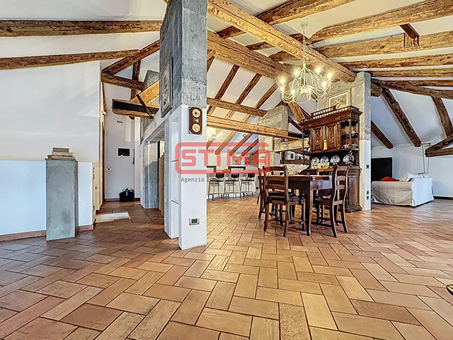 Immagine 46 di Rustico / casale in vendita  a Paese