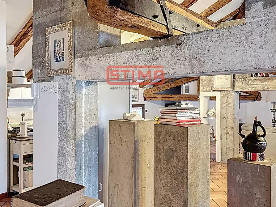 Immagine 16 di Rustico / casale in vendita  a Paese