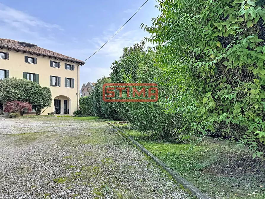 Immagine 61 di Rustico / casale in vendita  a Paese