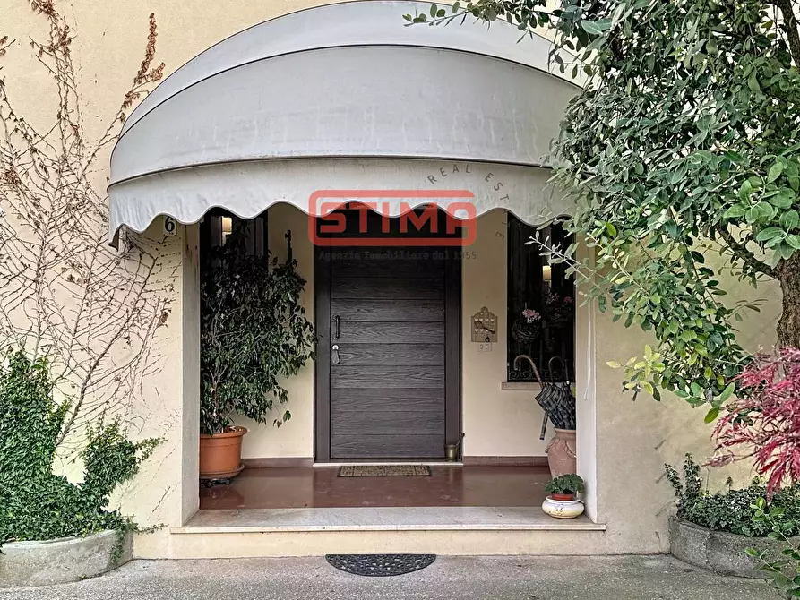 Immagine 66 di Rustico / casale in vendita  a Paese