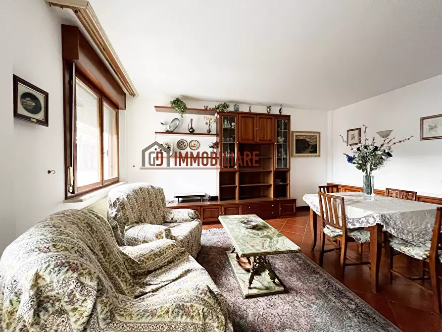 Immagine 3 di Appartamento in vendita  in Viale IV NOVEMBRE a Treviso