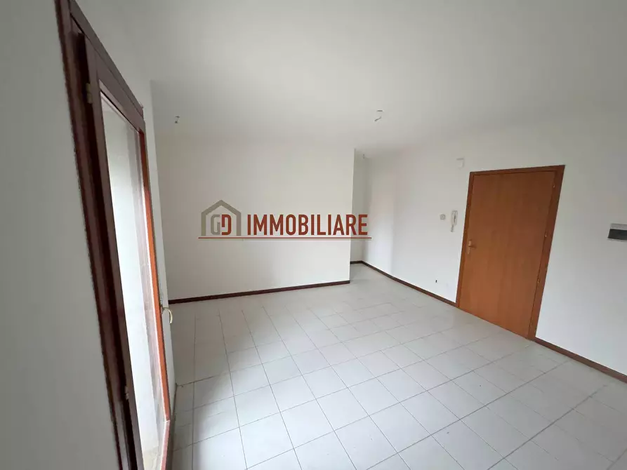 Immagine 5 di Appartamento in vendita  in Via raschietti a Montebelluna