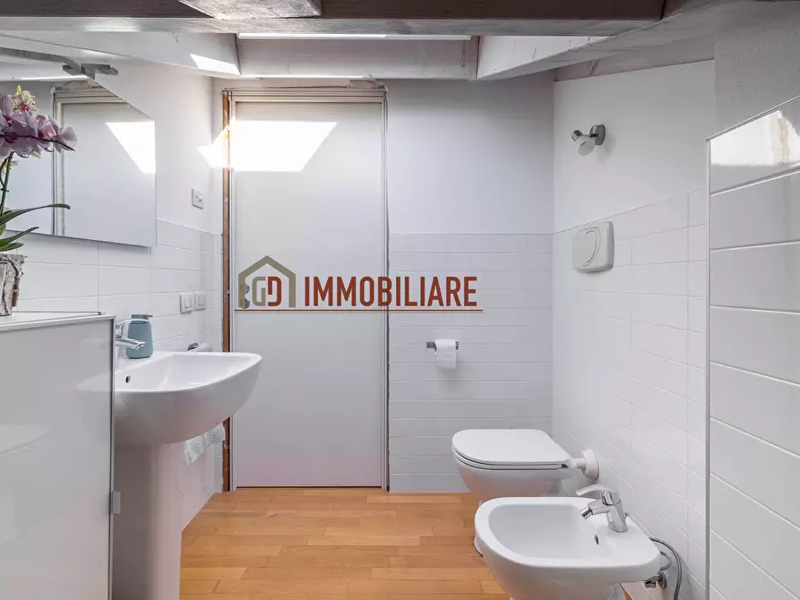 Immagine 23 di Appartamento in vendita  in Via Confine a Montebelluna