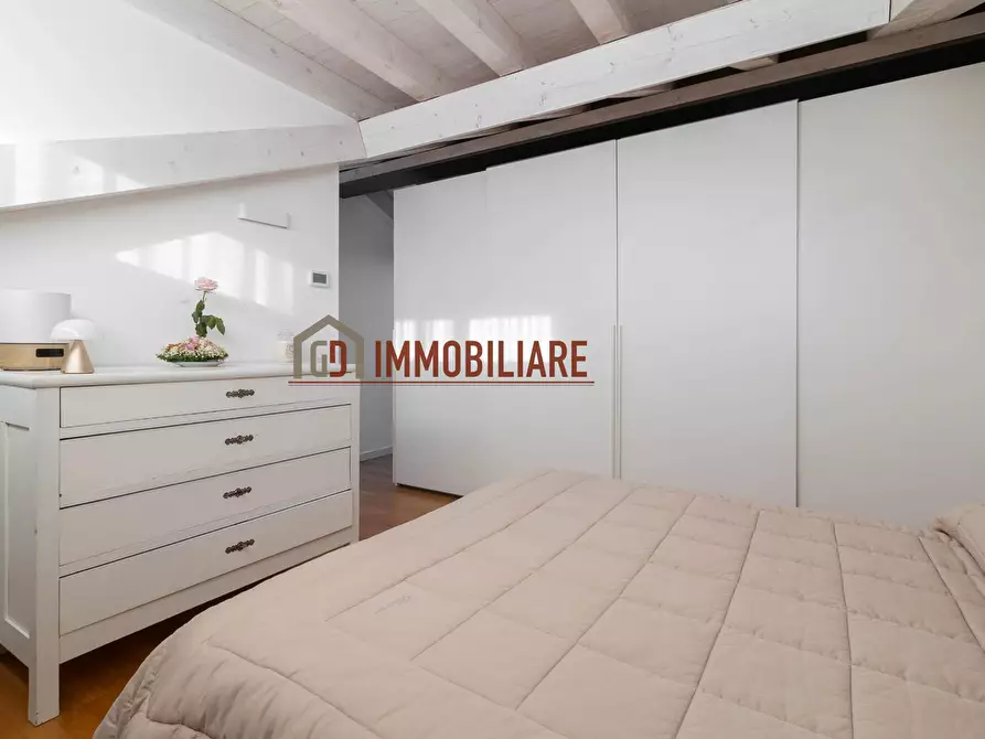 Immagine 10 di Appartamento in vendita  in Via Confine a Montebelluna