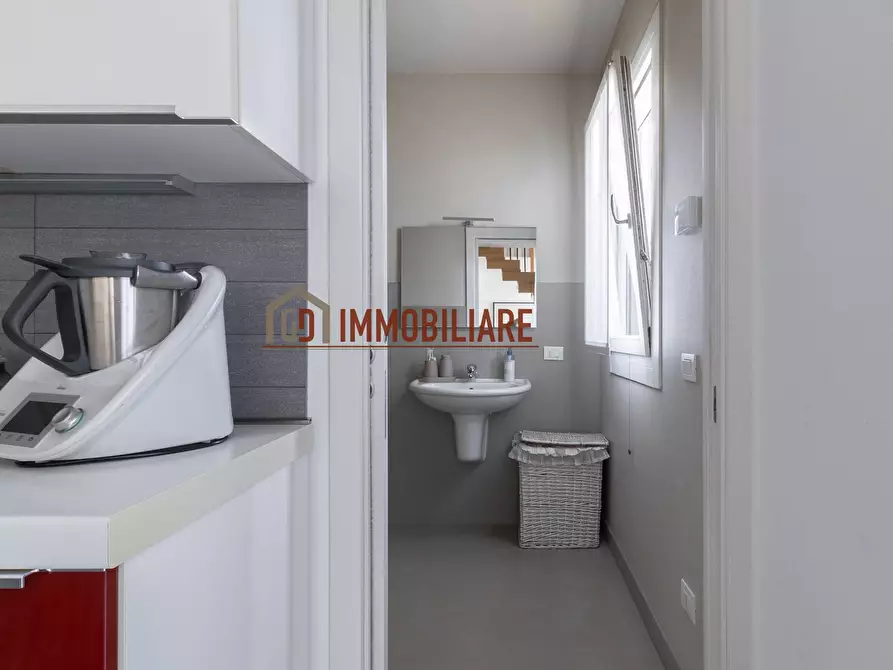 Immagine 7 di Appartamento in vendita  in Via Confine a Montebelluna