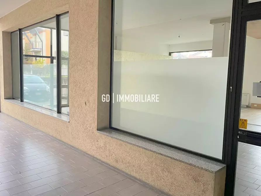 Immagine 11 di Attività commerciale in vendita  in Via Matteotti 29 a Cornuda
