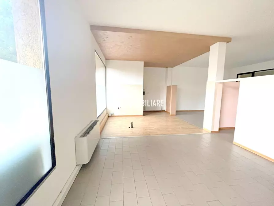 Immagine 8 di Attività commerciale in vendita  in Via Matteotti 29 a Cornuda