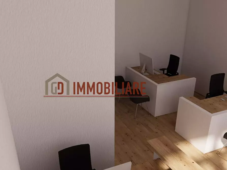 Immagine 3 di Attività commerciale in vendita  in Via manin 17 a Montebelluna