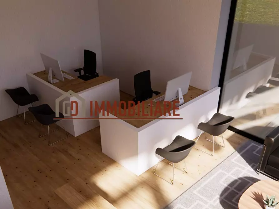 Immagine 4 di Attività commerciale in vendita  in Via manin 17 a Montebelluna