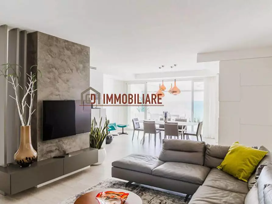 Immagine 12 di Attico in vendita  in Via Legrenzi 10 a Montebelluna