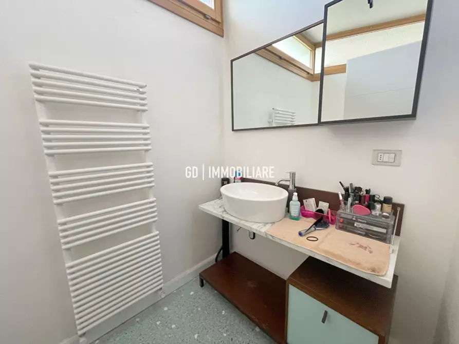 Immagine 26 di Villa in vendita  in Via Guido Bergamo 20 a Montebelluna