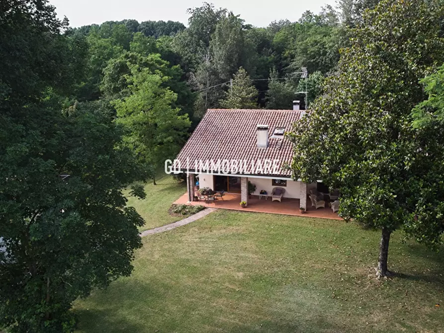 Immagine 12 di Villa in vendita  in VIA 18 GIUGNO 48 a Montebelluna