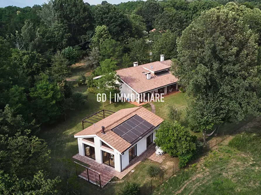 Immagine 2 di Villa in vendita  in VIA 18 GIUGNO 48 a Montebelluna