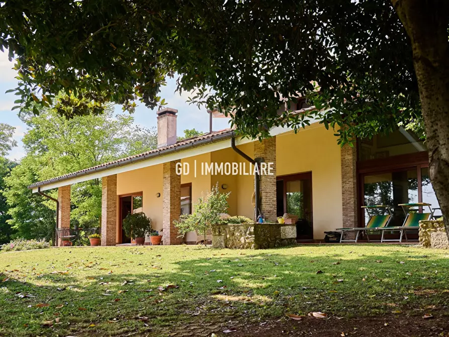 Immagine 16 di Villa in vendita  in VIA 18 GIUGNO 48 a Montebelluna