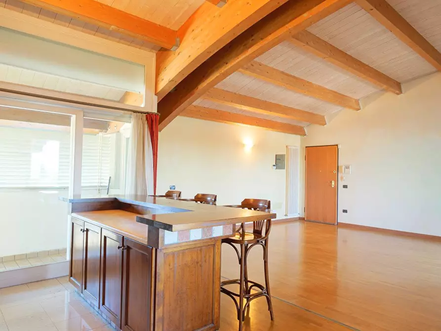 Immagine 2 di Appartamento in vendita  in Via Roma 5 a Montebelluna