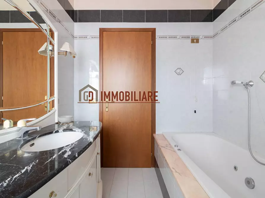 Immagine 11 di Casa semindipendente in vendita  in Via Salvo D'Acquisto 5 a Montebelluna