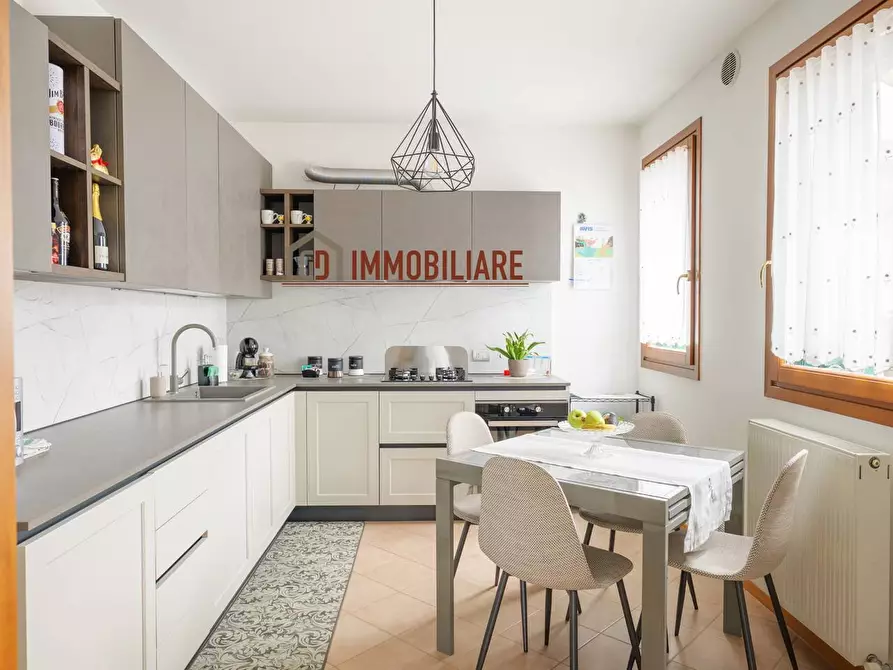 Immagine 8 di Appartamento in vendita  in Via Ludovico Boschieri 90 a Crocetta Del Montello
