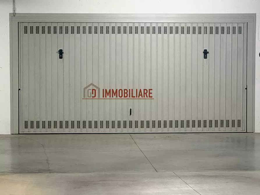 Immagine 2 di Box auto in affitto  in Via Serena 15 a Montebelluna