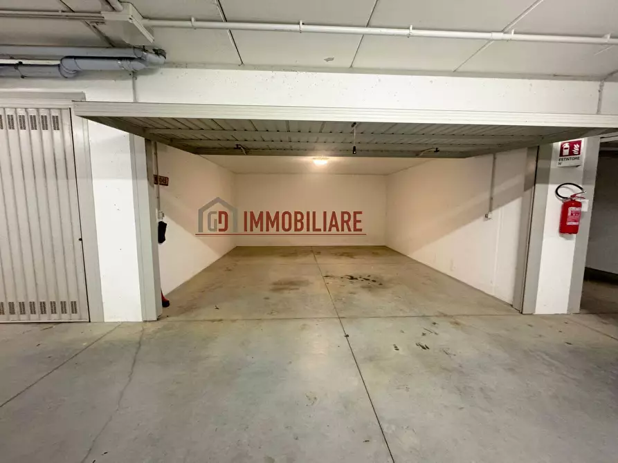 Immagine 3 di Box auto in affitto  in Via Serena 15 a Montebelluna