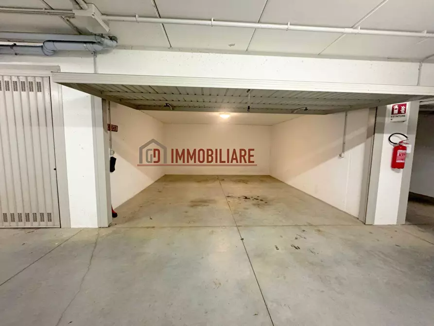 Immagine 5 di Box auto in affitto  in Via Serena 15 a Montebelluna