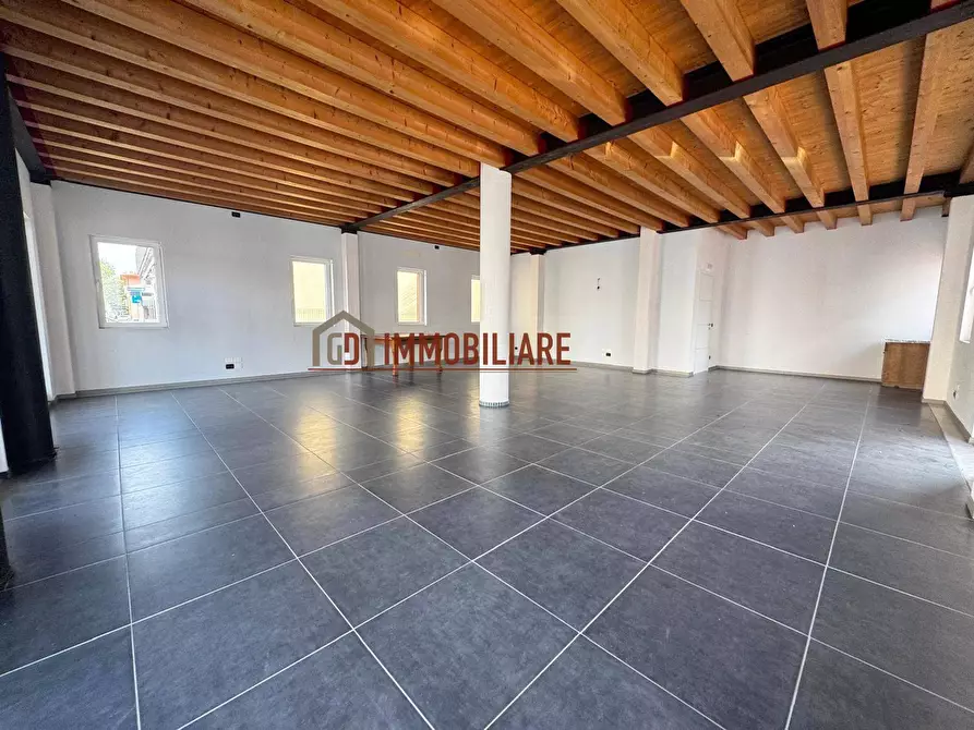 Immagine 5 di Attività commerciale in affitto  in via terraglio 260 a Preganziol