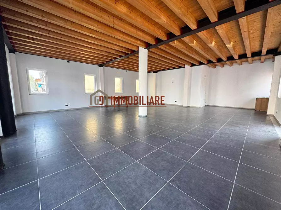 Immagine 6 di Attività commerciale in affitto  in via terraglio 260 a Preganziol