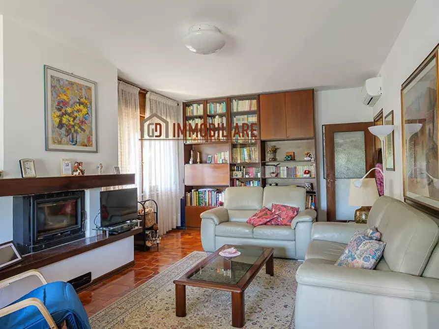 Immagine 1 di Casa semindipendente in vendita  in San Carlo 6 a Montebelluna