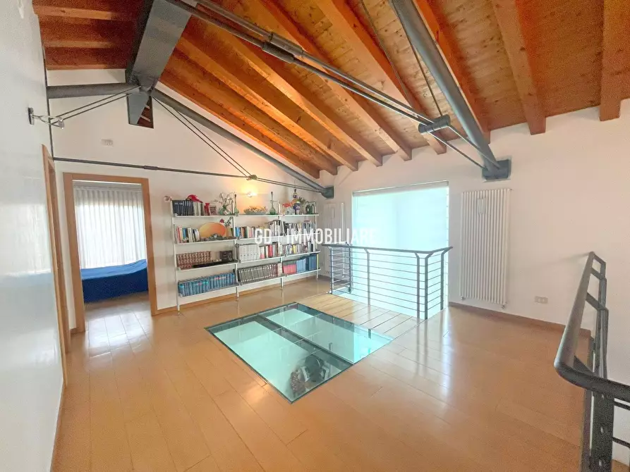 Immagine 15 di Villa in vendita  in Via Guido Bergamo 20 a Montebelluna