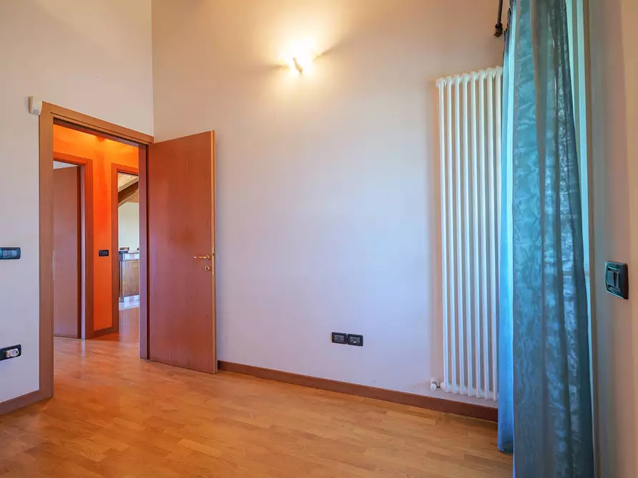 Immagine 17 di Appartamento in vendita  in Via Roma 5 a Montebelluna