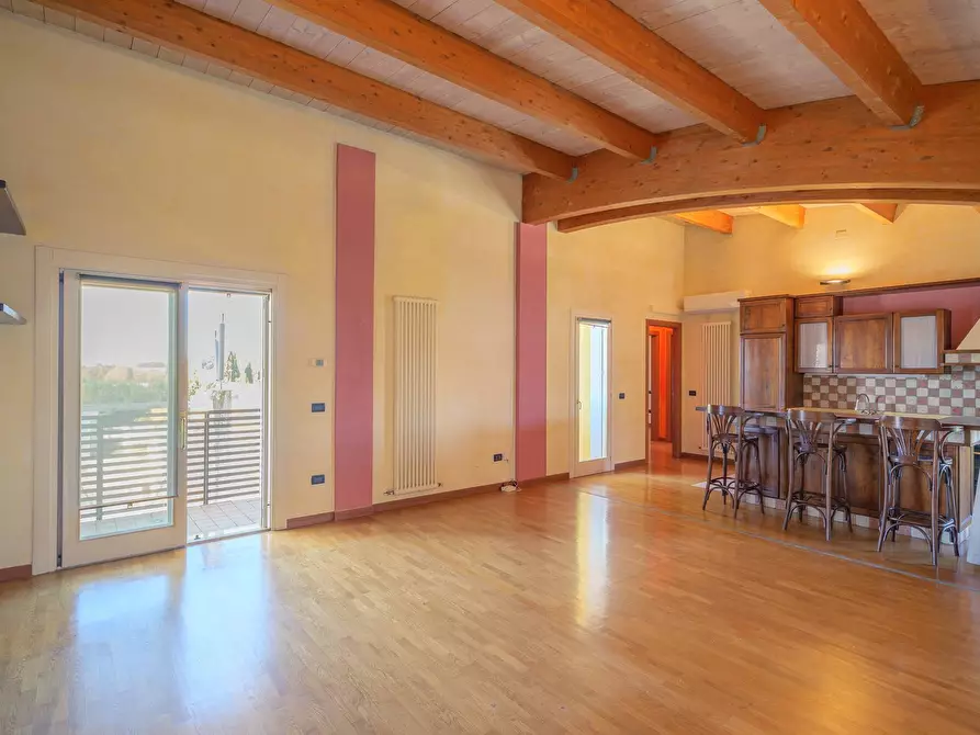 Immagine 7 di Appartamento in vendita  in Via Roma 5 a Montebelluna