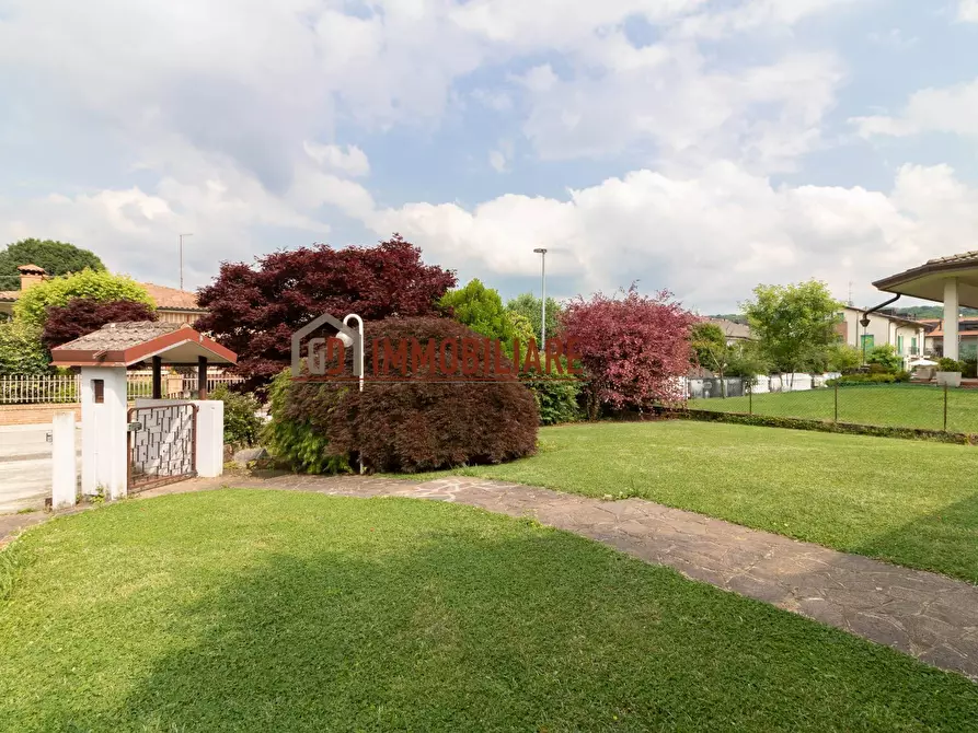 Immagine 2 di Villa in vendita  in Via Lodovico Boschieri 21 a Crocetta Del Montello