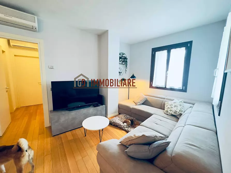 Immagine 14 di Appartamento in vendita  in Via Roma 12 a Montebelluna