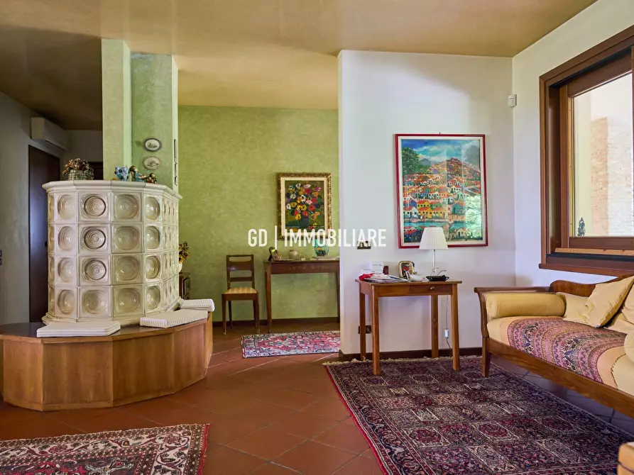 Immagine 22 di Villa in vendita  in VIA 18 GIUGNO 48 a Montebelluna