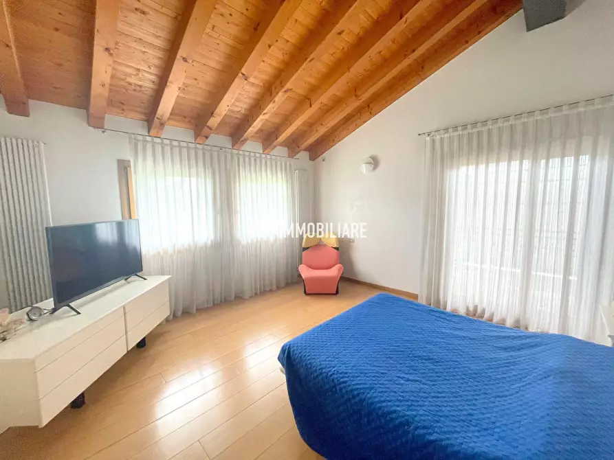 Immagine 18 di Villa in vendita  in Via Guido Bergamo 20 a Montebelluna