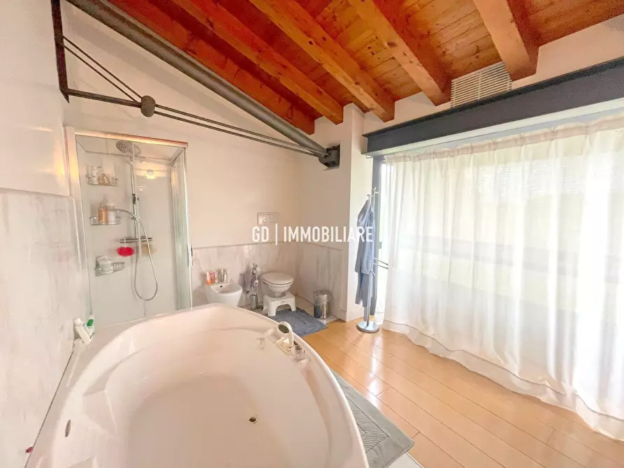 Immagine 24 di Villa in vendita  in Via Guido Bergamo 20 a Montebelluna