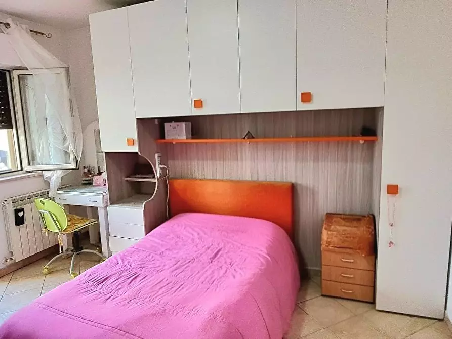 Immagine 9 di Appartamento in vendita  in Viale Settembrini a Montorio Al Vomano