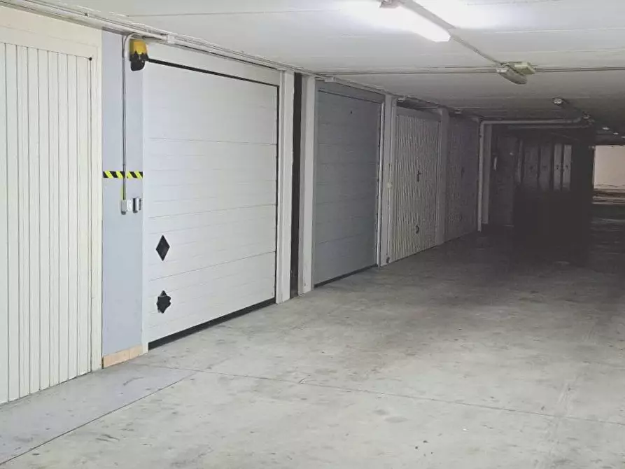 Immagine 19 di Appartamento in vendita  in Viale Settembrini a Montorio Al Vomano