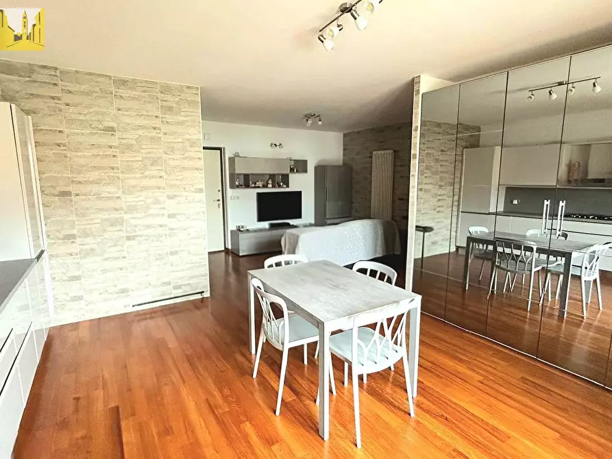 Immagine 3 di Appartamento in vendita  in Via Enzo Ferrari a Montorio Al Vomano