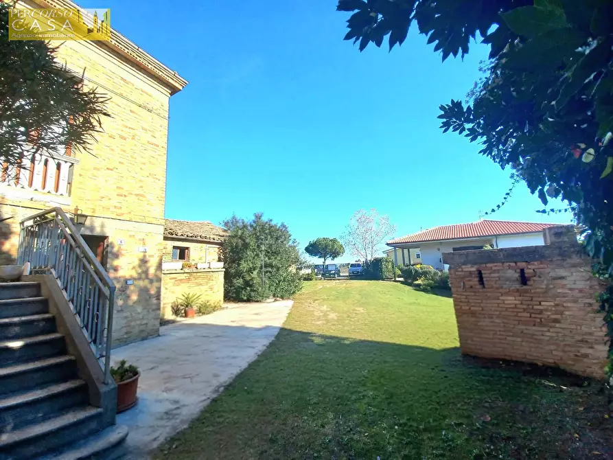 Immagine 13 di Casa semindipendente in vendita  in Via Tanesi a Roseto Degli Abruzzi