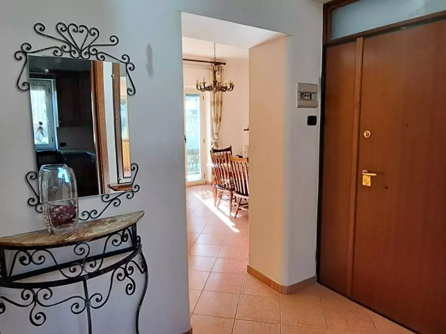 Immagine 9 di Appartamento in vendita  in Via Degli Abeti a Montorio Al Vomano