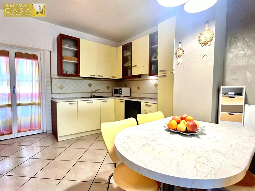 Immagine 4 di Appartamento in vendita  in Via Turati a Sant'omero