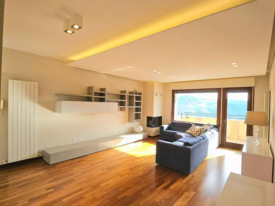 Immagine 1 di Appartamento in vendita  in Parco degli Ulivi a Teramo