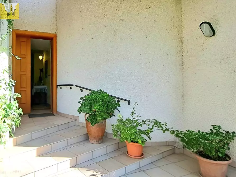 Immagine 8 di Villa in vendita  in Via della Pineta a Colledara