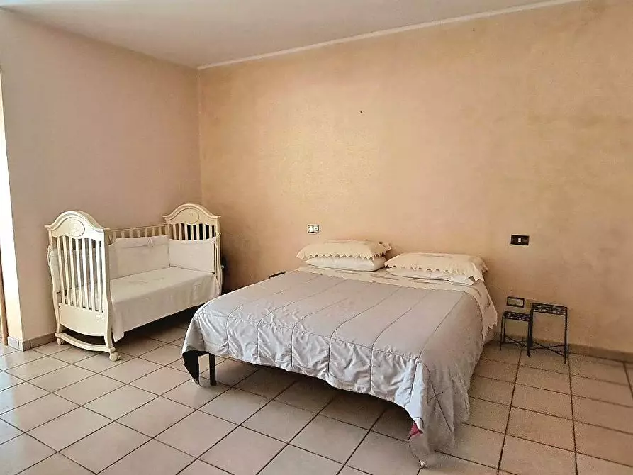Immagine 10 di Villa in vendita  in Via della Pineta a Colledara
