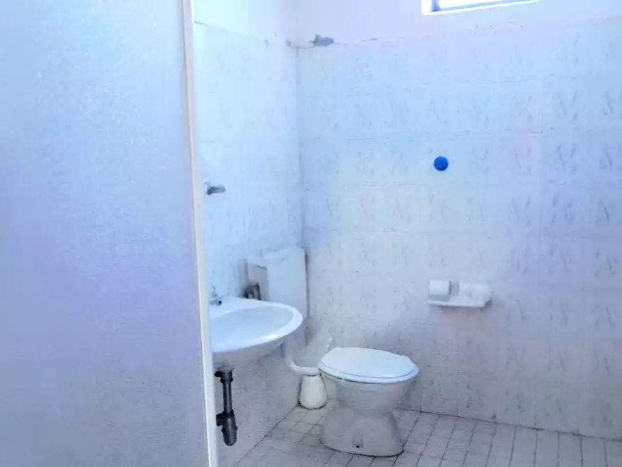 Immagine 21 di Villa in vendita  in Via della Pineta a Colledara