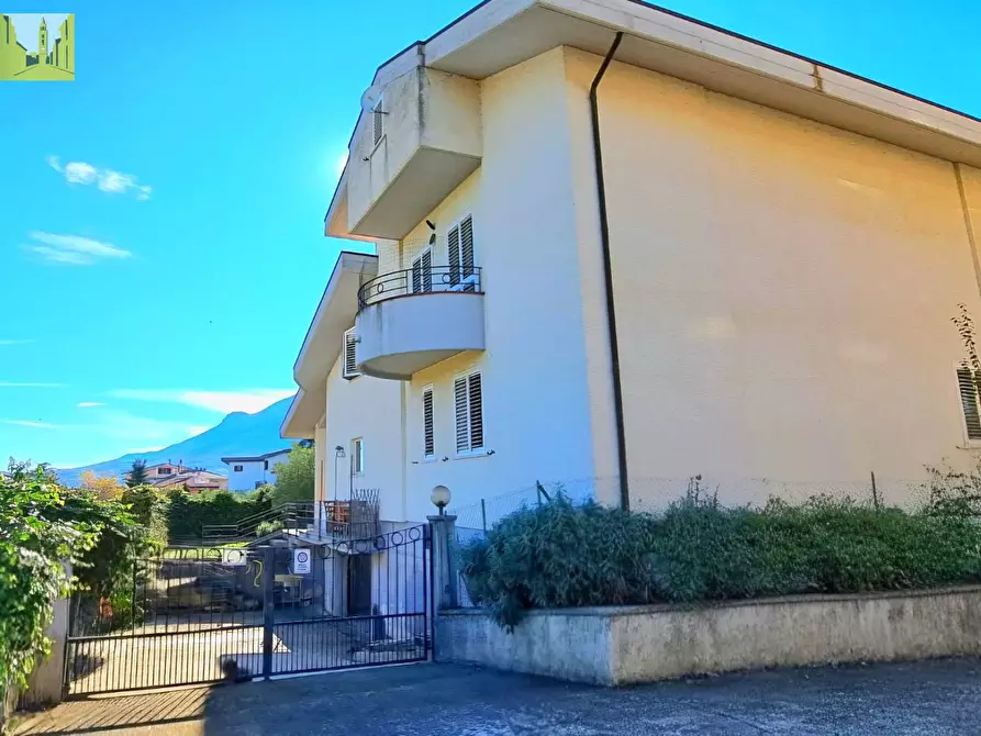 Immagine 28 di Villa in vendita  in Via della Pineta a Colledara